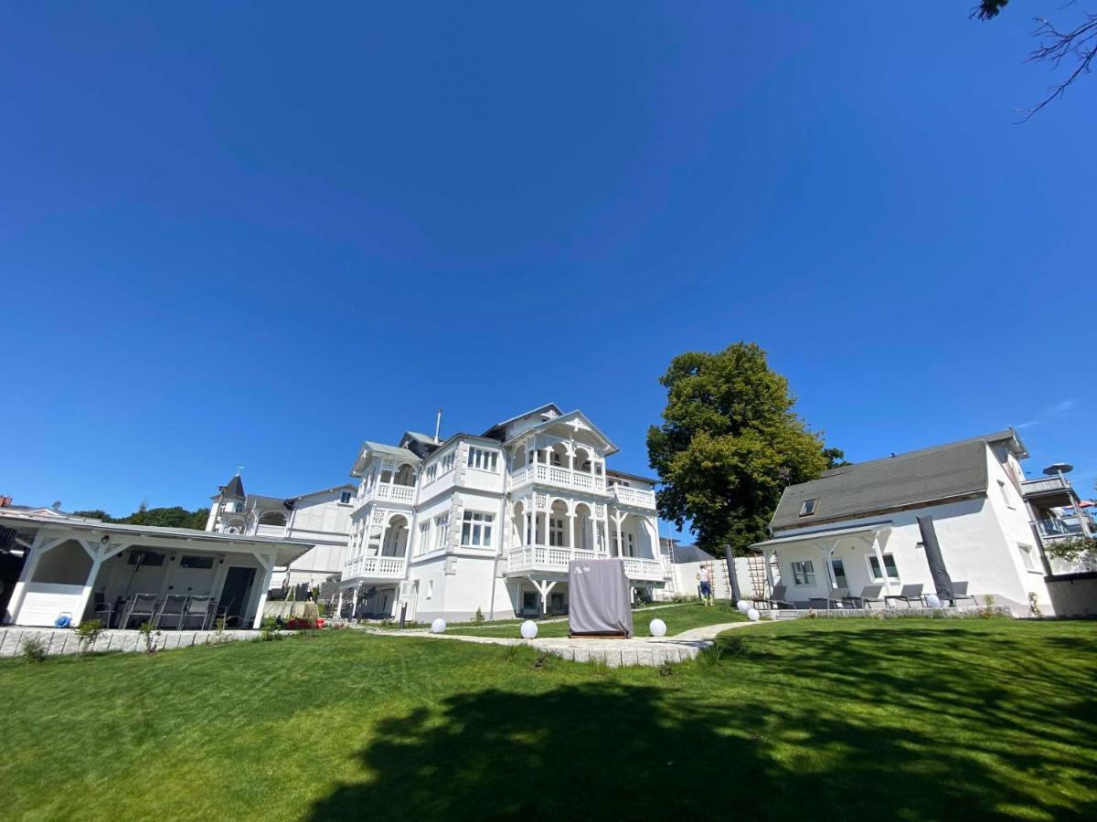 Villa Jenny - Ferienappartement 1 Mit Meerblick Sassnitz Bagian luar foto