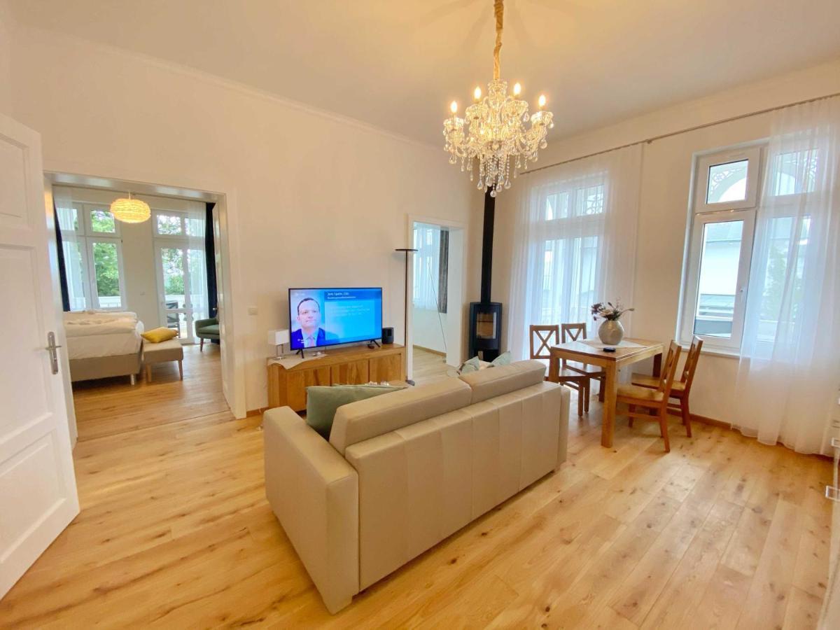 Villa Jenny - Ferienappartement 1 Mit Meerblick Sassnitz Bagian luar foto